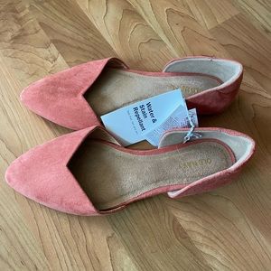 New With Tags! Old Navy flats size 6 coral color
